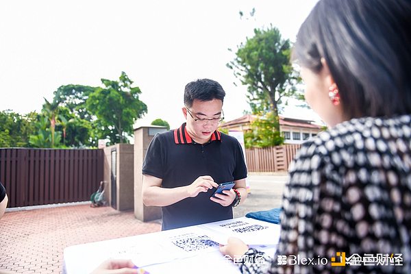 巴菲特与比特币的奇妙缘分：一场意外却甜蜜的投资邂逅